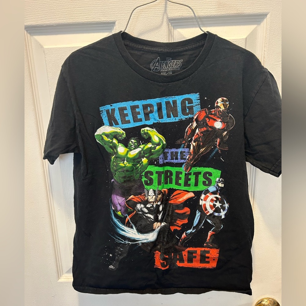 Boys Avengers T-shirt‎ xxl 18